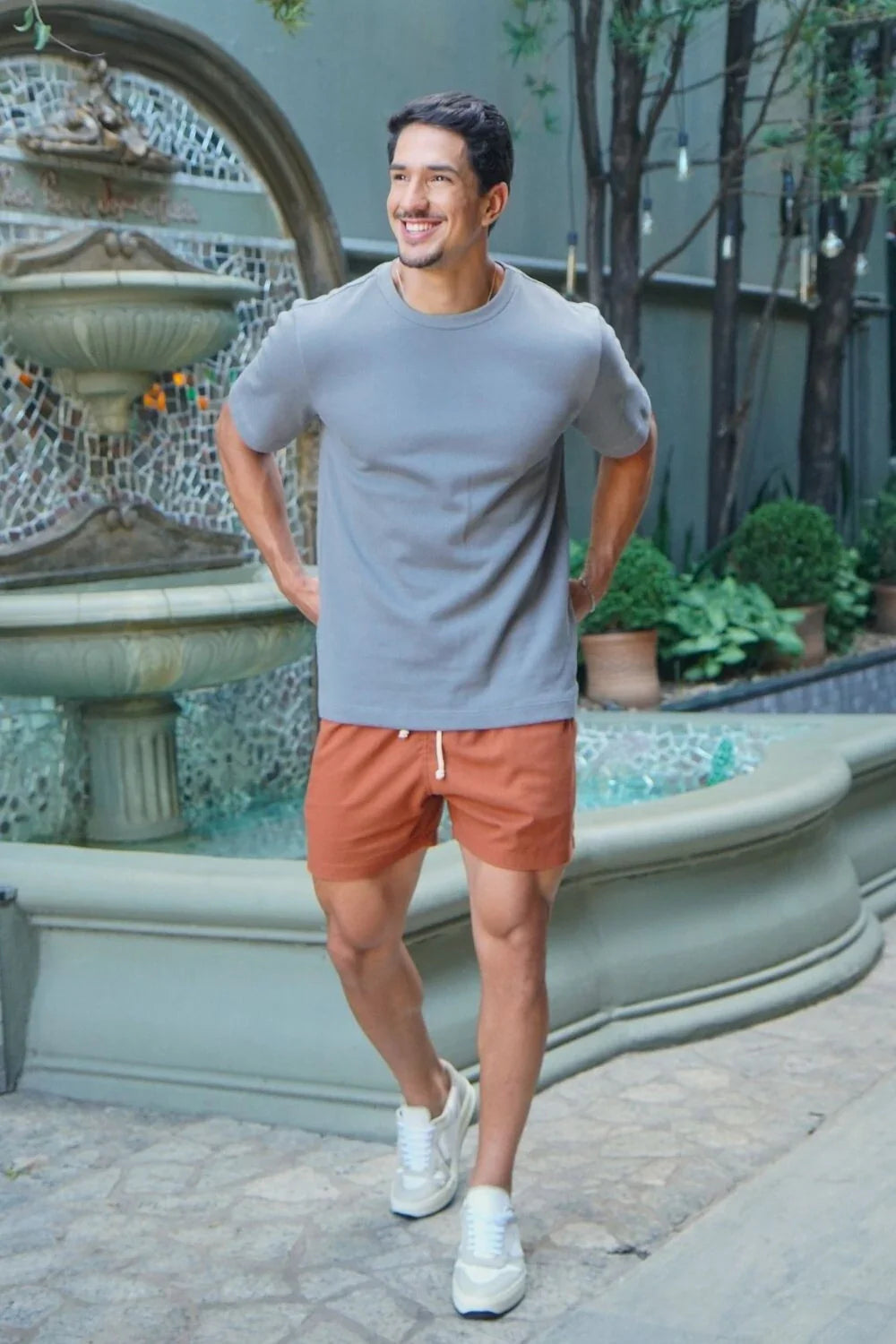 Short Linho Cut - Linha Resort - Marrom