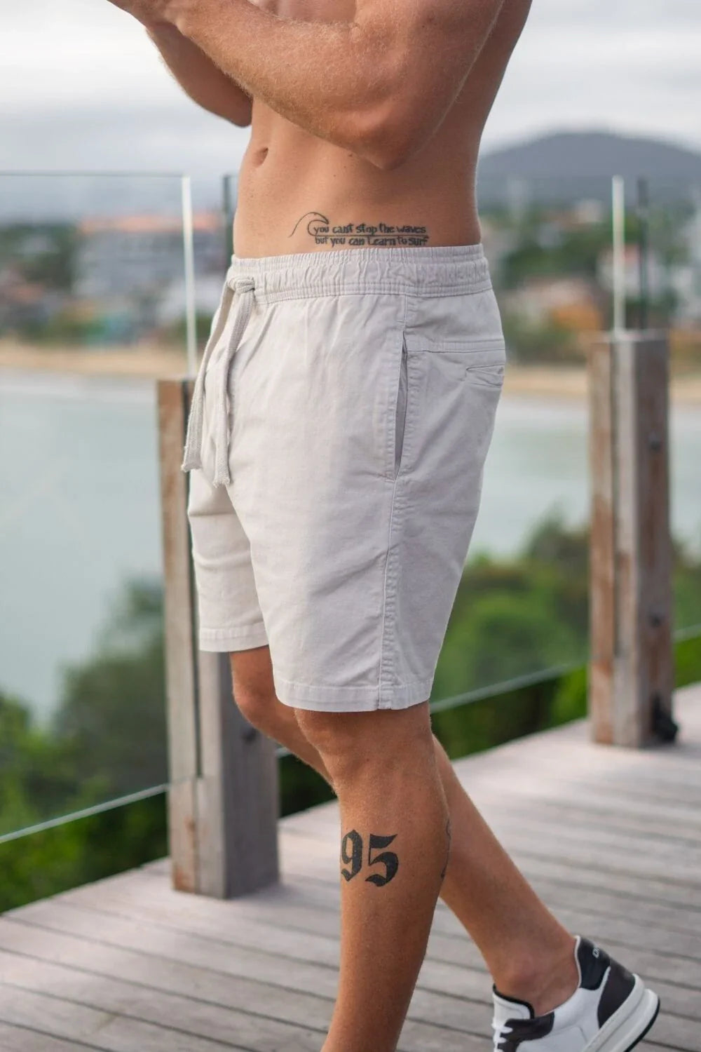 Short Urban Sarja Com Elastano 2.0 - Linha Urban - Bege