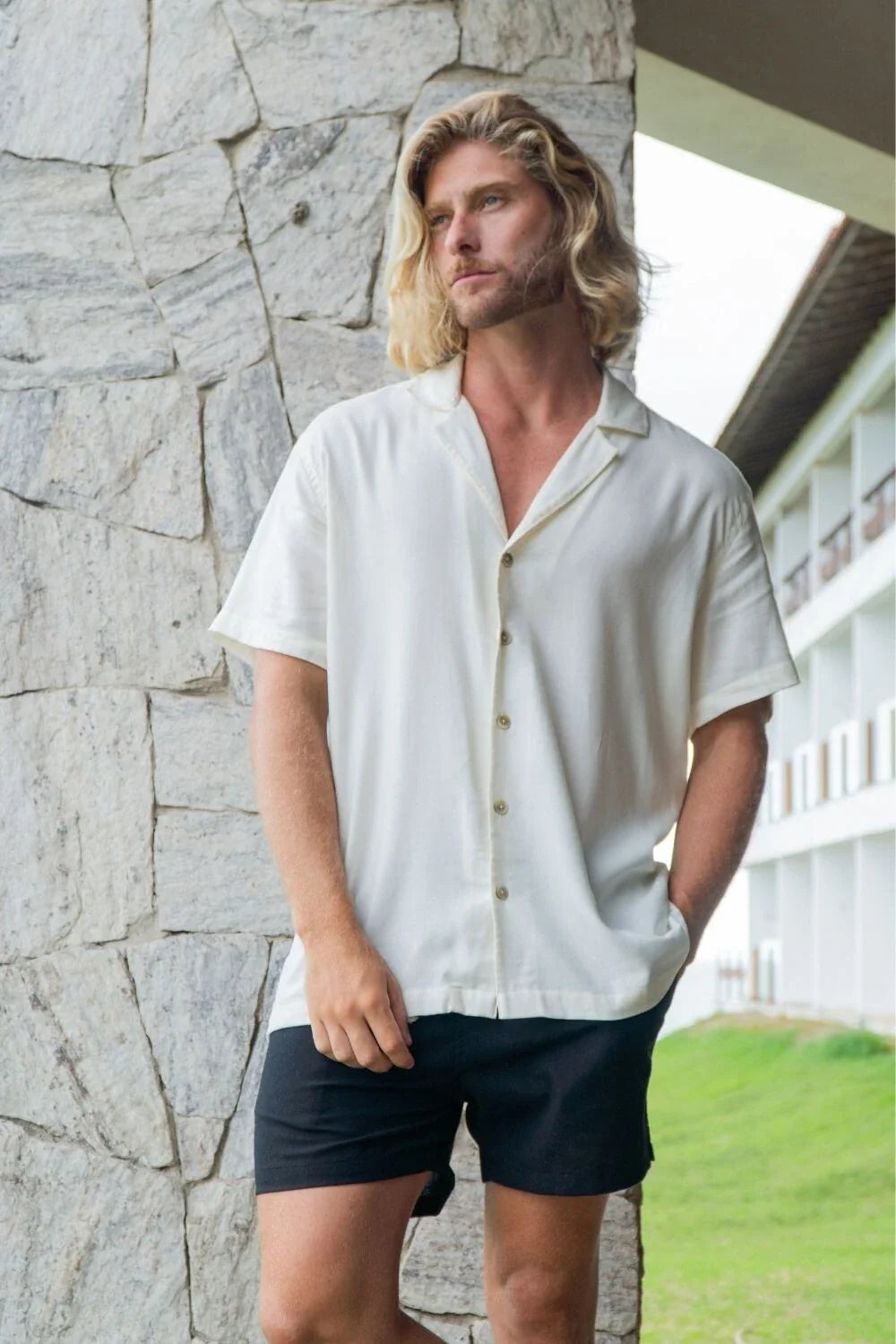 Short Linho Cut - Linha Resort - Preto