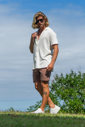 Short Urban Sarja Com Elastano 2.0 - Linha Urban - Marrom Claro